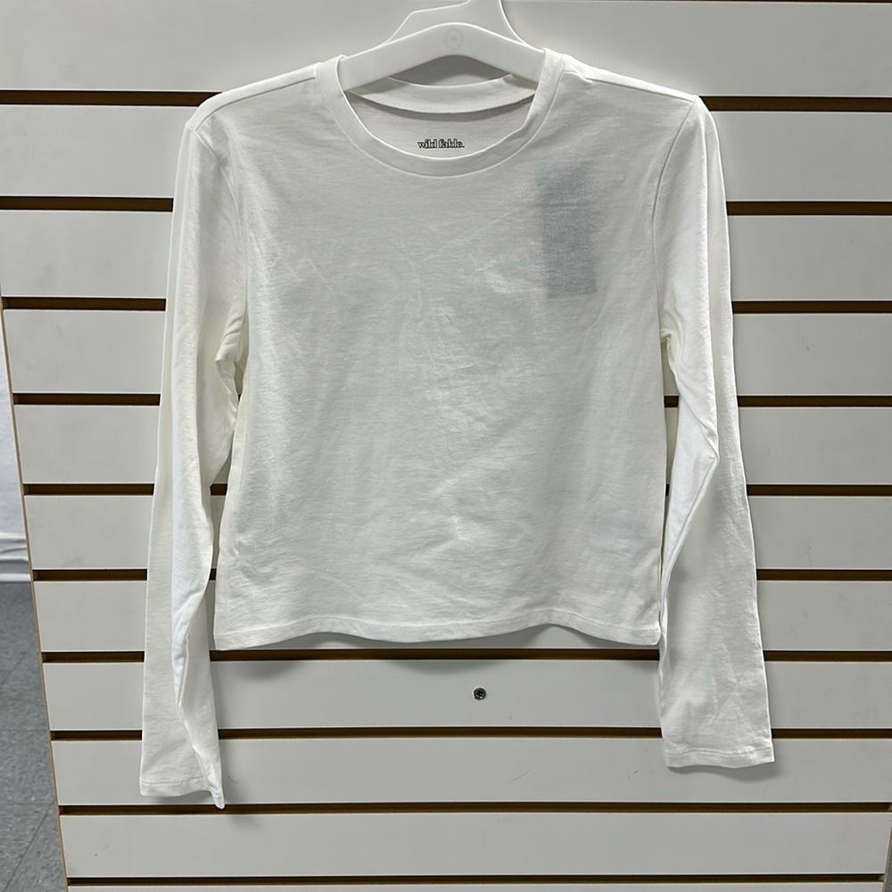Wild fable, extra small white crop top with long sleeves
